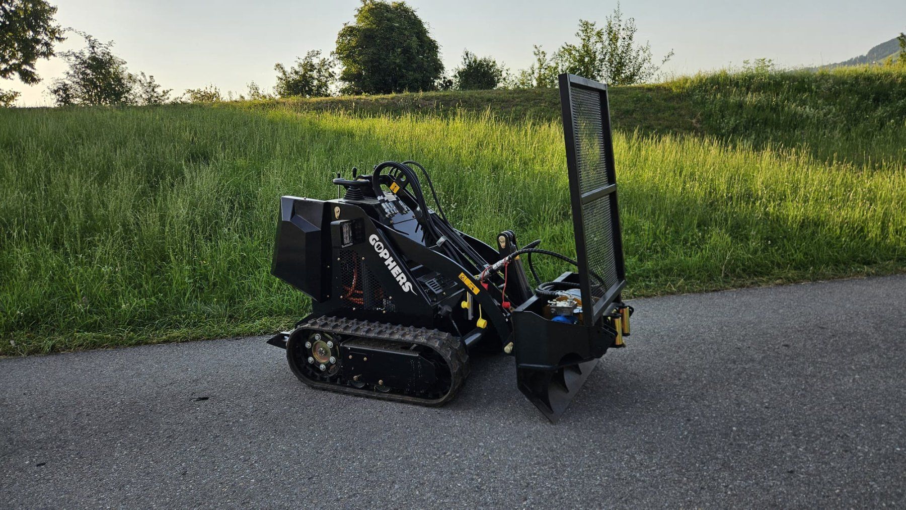 Excavateurs: Elektro Kompaktlader Gophers 320 4x4 oder Raupe neu – Neuf avec emballage d'origine à Kaltbrunn par Lasko77 1