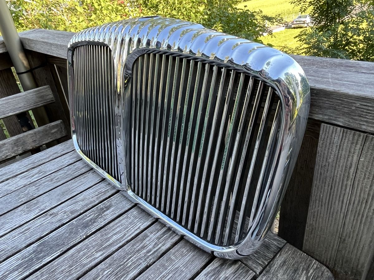 Daimler Alle Autoersatzteile: Daimler Oldtimer Kühlergrill – Gebraucht aus Wiesenberg von swissantik 1