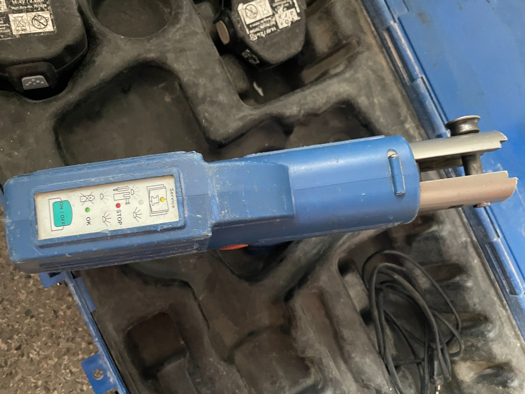 Tous les outils: Nussbaum Pressmaschine – D'occasion à Frauenfeld par mulbf 4