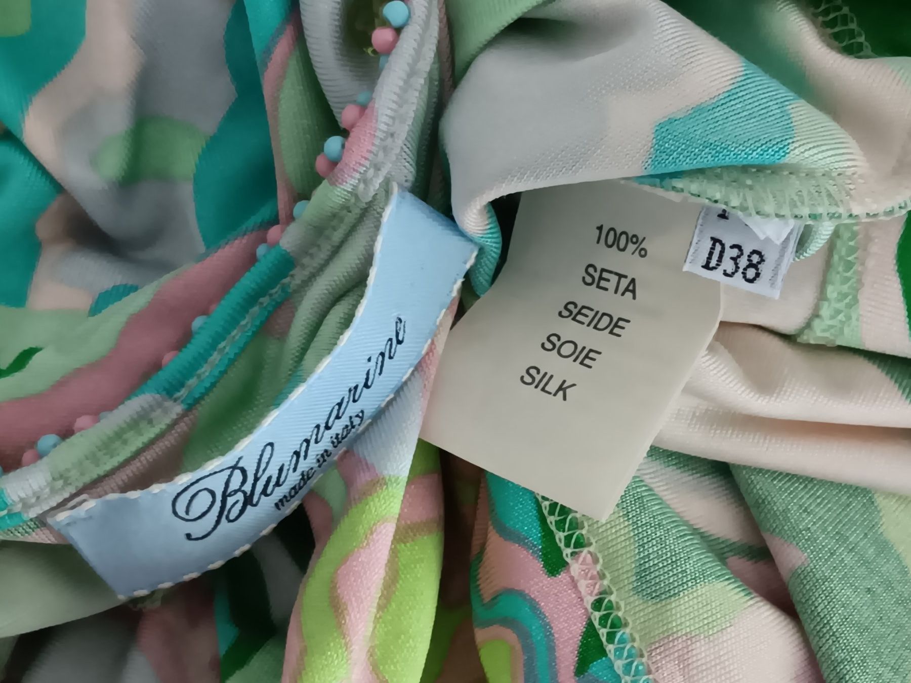 Tops: BLUMARINE Pull en soie / seiden Pulli taille / Grosse 38 (M) – Gebraucht aus Cossonay-Ville von Les_1001_perles 9