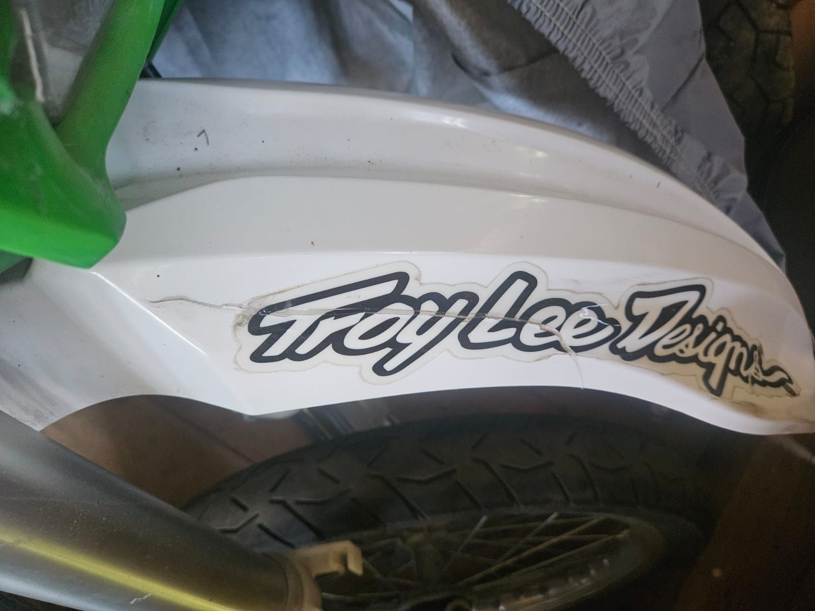 Kawasaki Enduro: Kawasaki KLX 650 C – Usato da Giswil venduto da Jndira 8