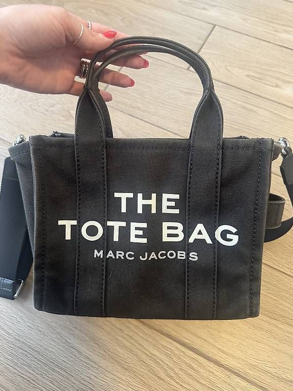 Marc Jacobs Borse da donna: The Tote Bag Marc Jacobs Small Nera – Usato da Rivera venduto da Giada18 2