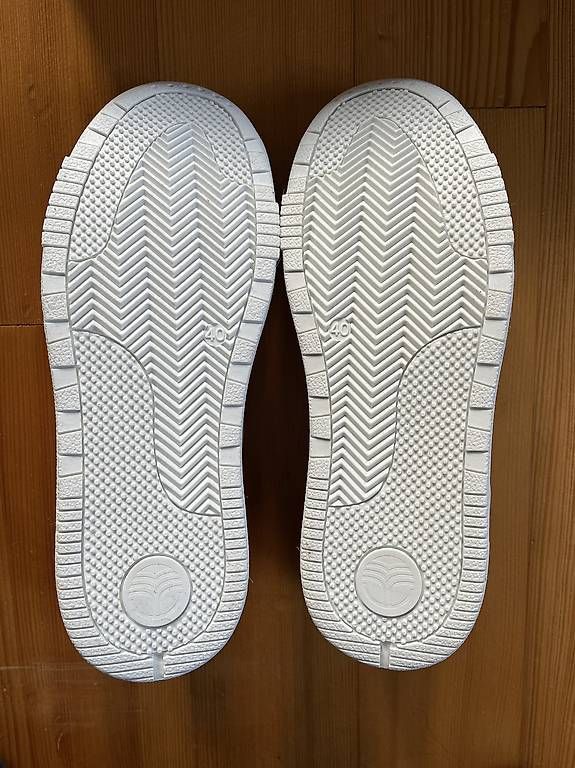 Damenschuhe: Sneaker Beflamboyant 40 – Neu und originalverpackt aus Ogens von lau_z665 3