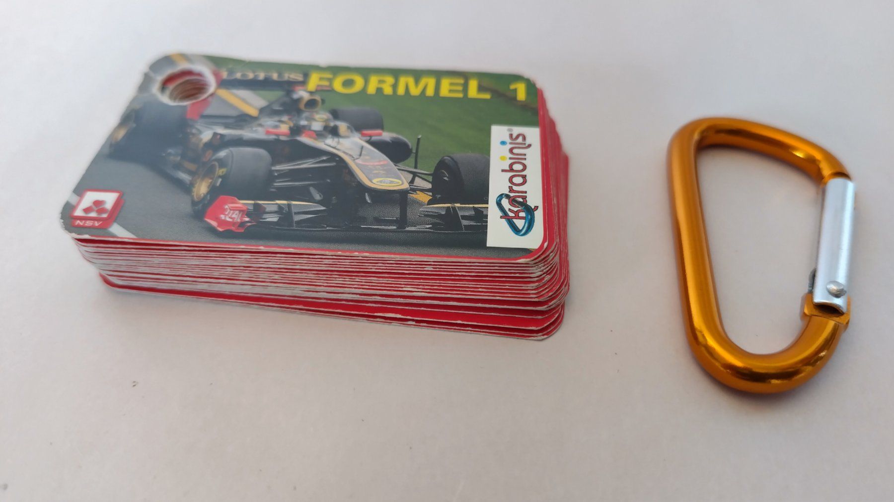 Giochi: Auto Quartett Formel 1 mit Karabiner / 24 Karten / NGV – Usato da Bellach venduto da JingleJerry 2