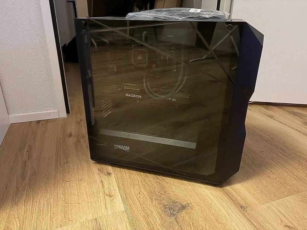 PC: Gaming-PC / High-End Desktop  i9 + RX 6700 XT – Usato da Hombrechtikon venduto da Rafael_Pereira