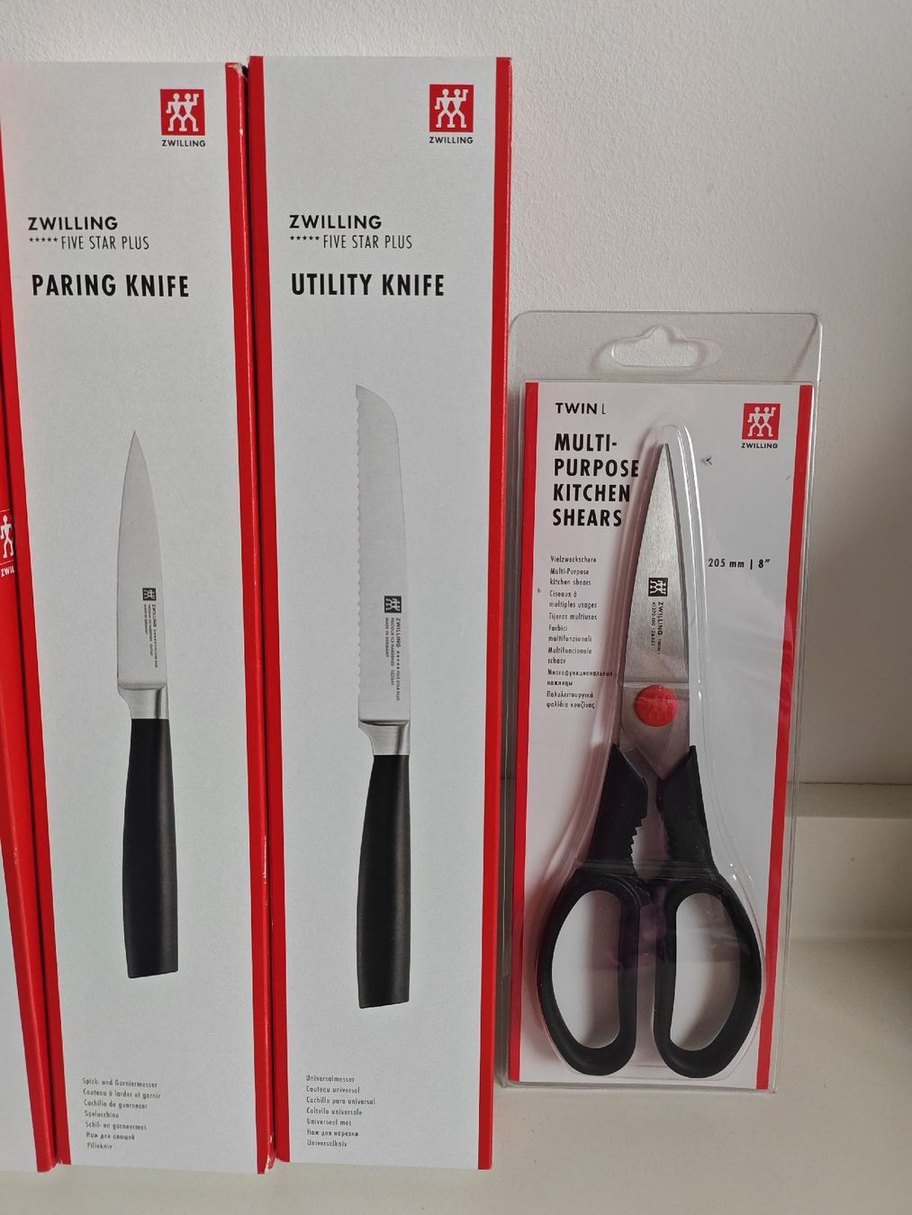 Zwilling Coltelli: Zwilling Knife Set - 5 knives + scissors - NEW – Nuovo (secondo la descrizione) da Schindellegi venduto da Deladelsen 3