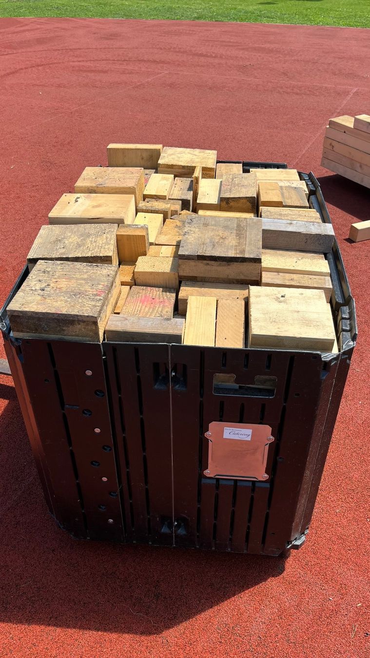 Articoli in legno: Schiftholz Blöcke diverse grössen – Usato da Rüschlikon venduto da CG-Gastro