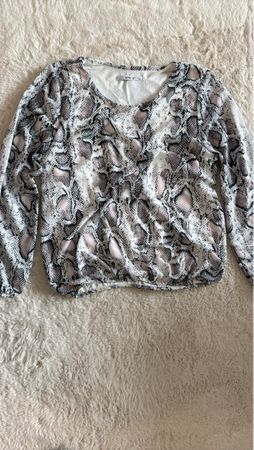 Schickes Damen Oberteil mit Schlangenprint, Grösse M (38/40)