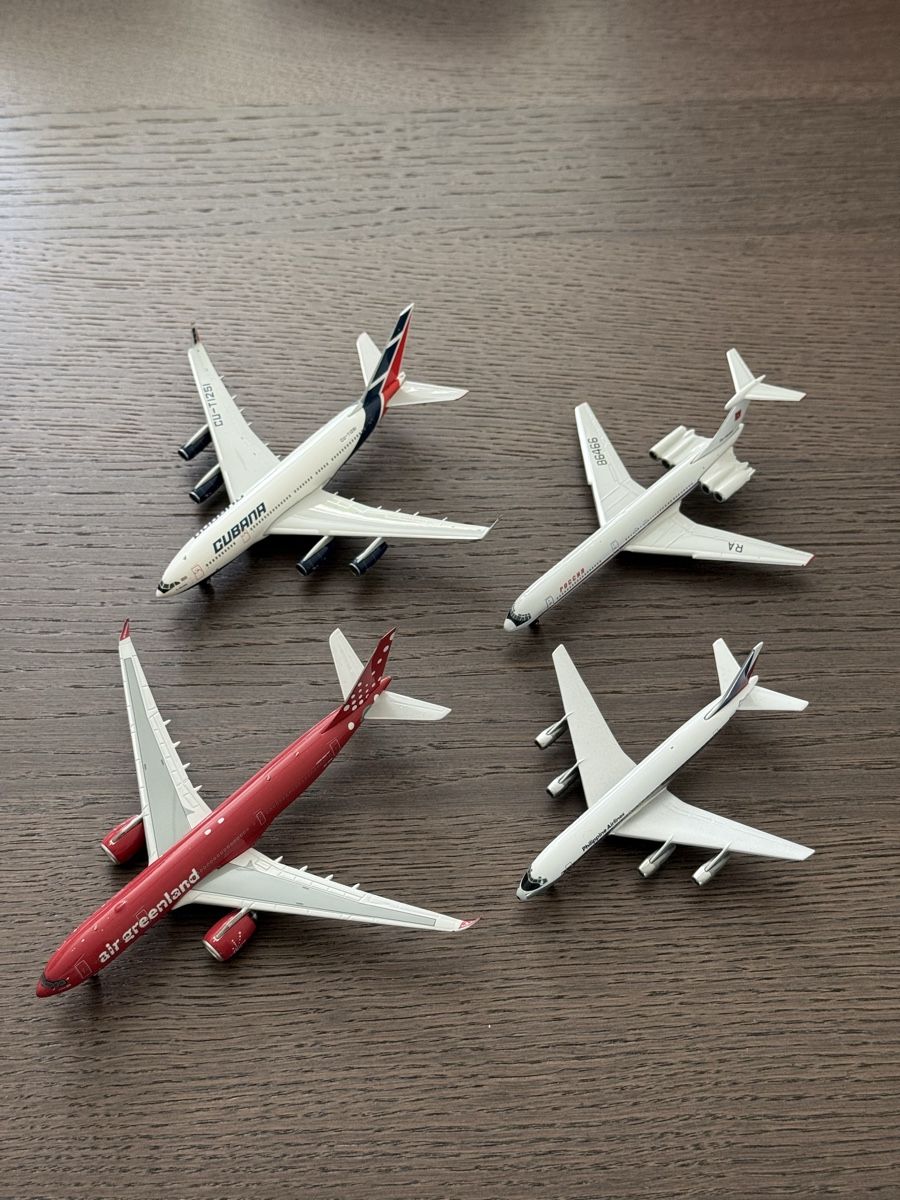 Airbus Kit di modellismo & Modellini statici: 4x 1:400 Flugzeugmodelle (Gemini Jets, Phoenix Models) – Usato da Bülach venduto da Matt.vi 1