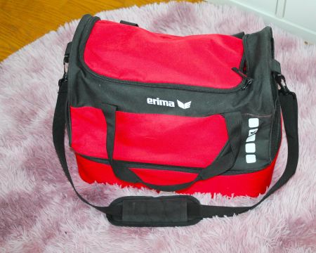 ERIMA Fussballtasche Sporttasche rot/schwarz gut erhalten