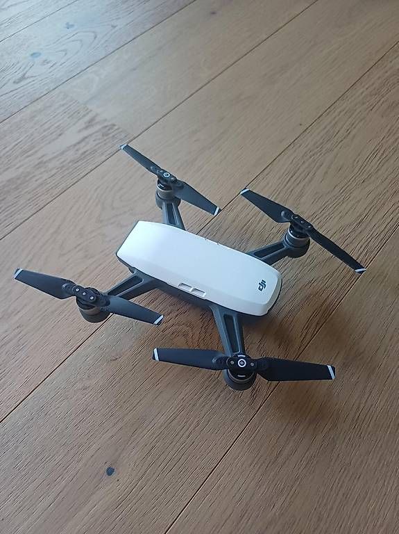 DJI Modellismo RC: DJI Spark Fly More Combo – Usato da Rickenbach b. Wil venduto da Toptrading 1