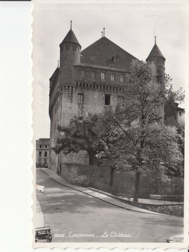 Cartoline postali: Lausanne Chateau 1956 – Usato da Bürglen TG venduto da StampGraf
