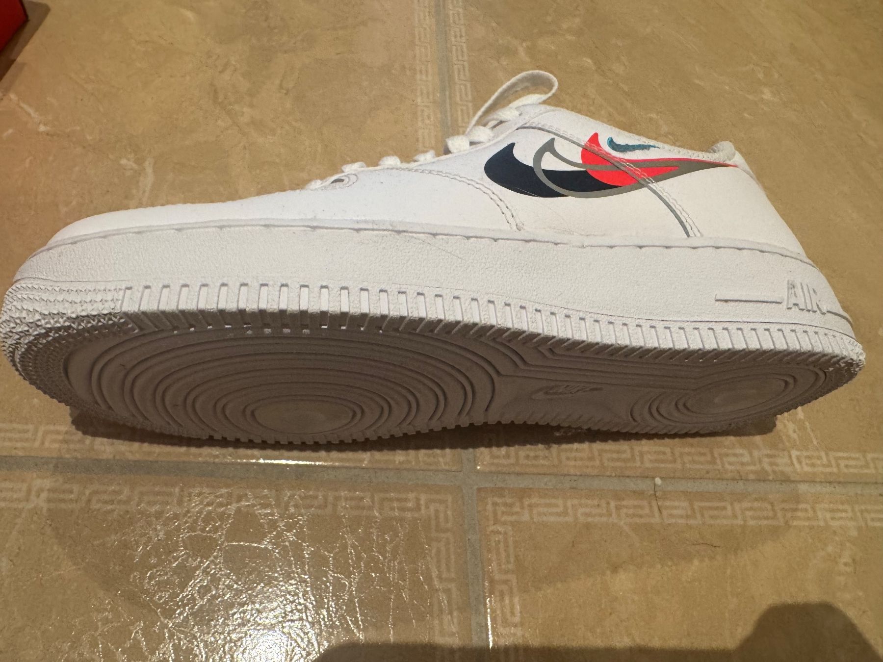 Nike Herrenschuhe: Nike Air Force 1 neue Sneakers, 40 – Neu und originalverpackt aus Klingnau von Markus14 3