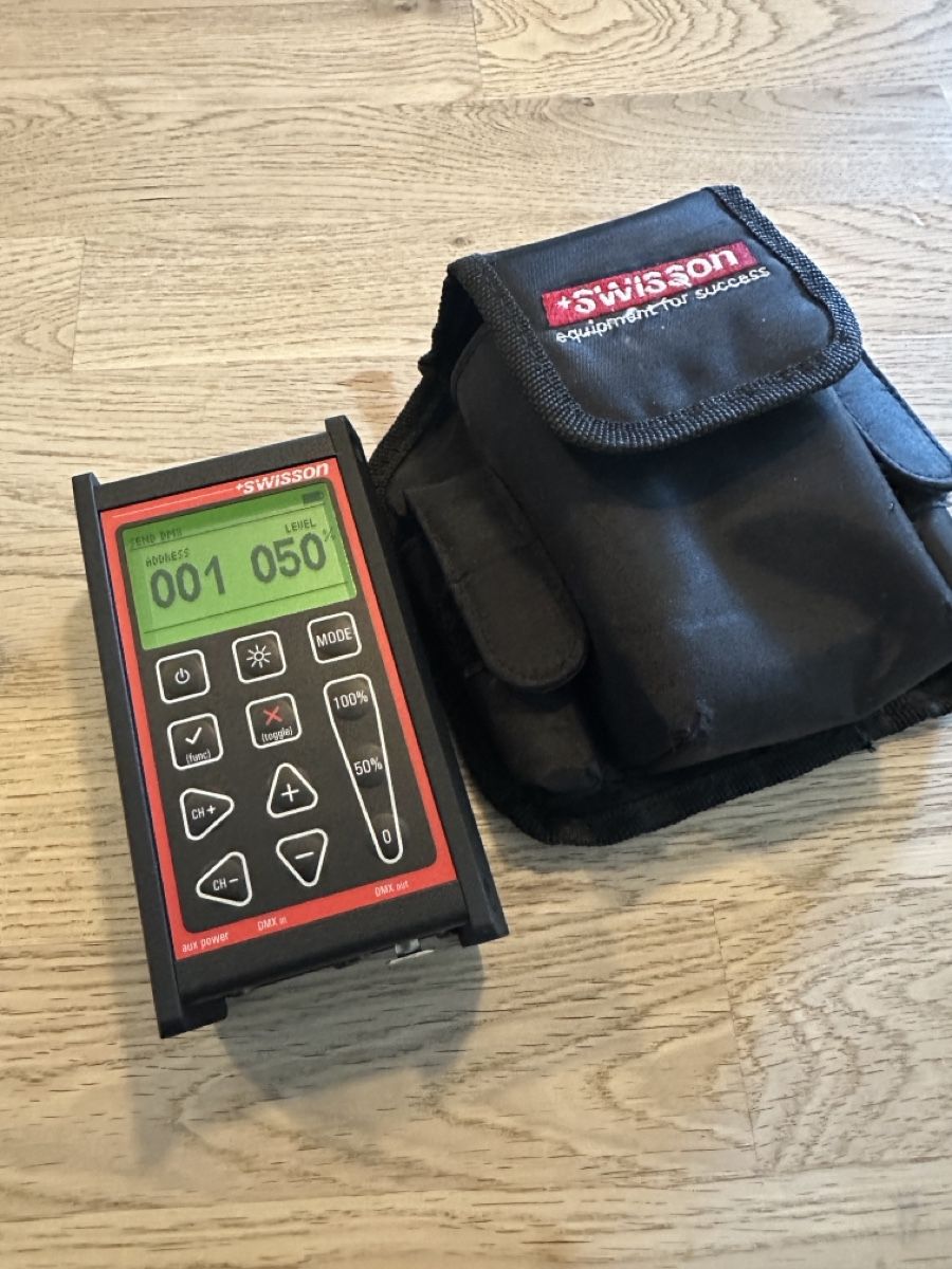 Mesurer: Swisson DMX Tester XMT120a mit Tasche – D'occasion à Rickenbach Sulz par gekopro