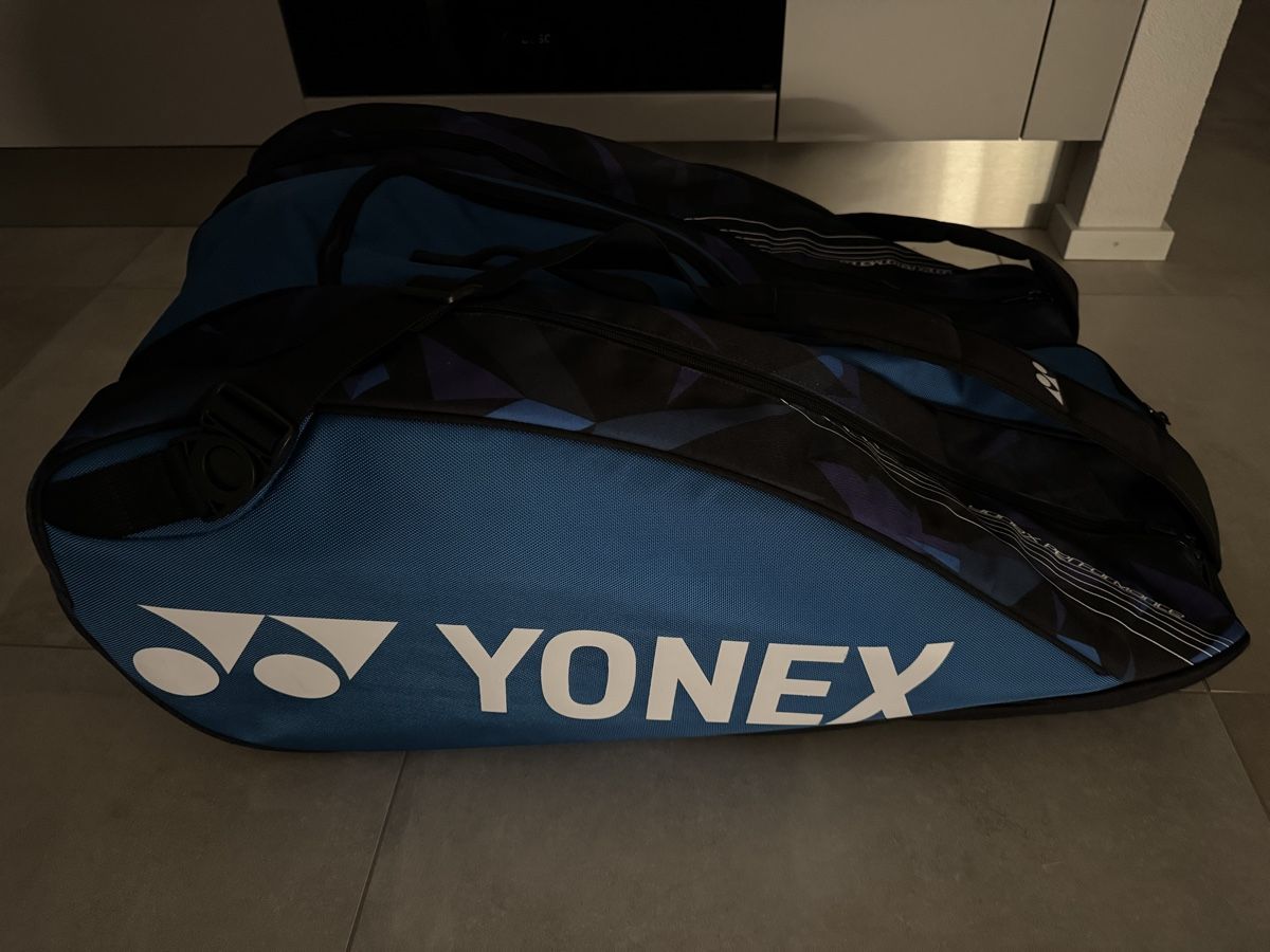 Yonex Borse: Sac de tennis Yonex – Usato da Leytron venduto da airlines00 1