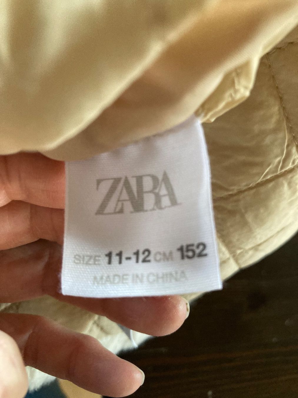 Zara Gilet & Giacche: Kuschelige ZARA Veste Grösse 152 – Usato da Ruschein venduto da strudelbrown 3