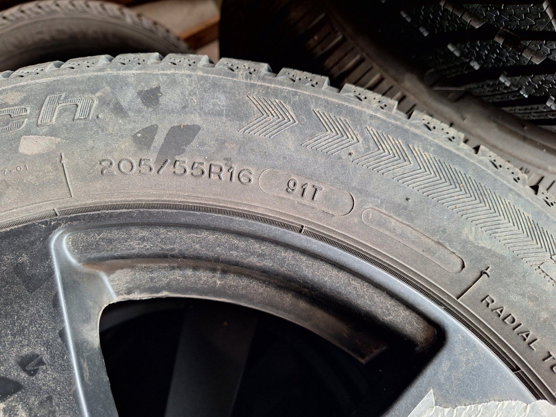Volkswagen Pneus & Kompletträder: Kompleträder – Gebraucht aus Grossaffoltern von GBLT_Grossenbacher 1