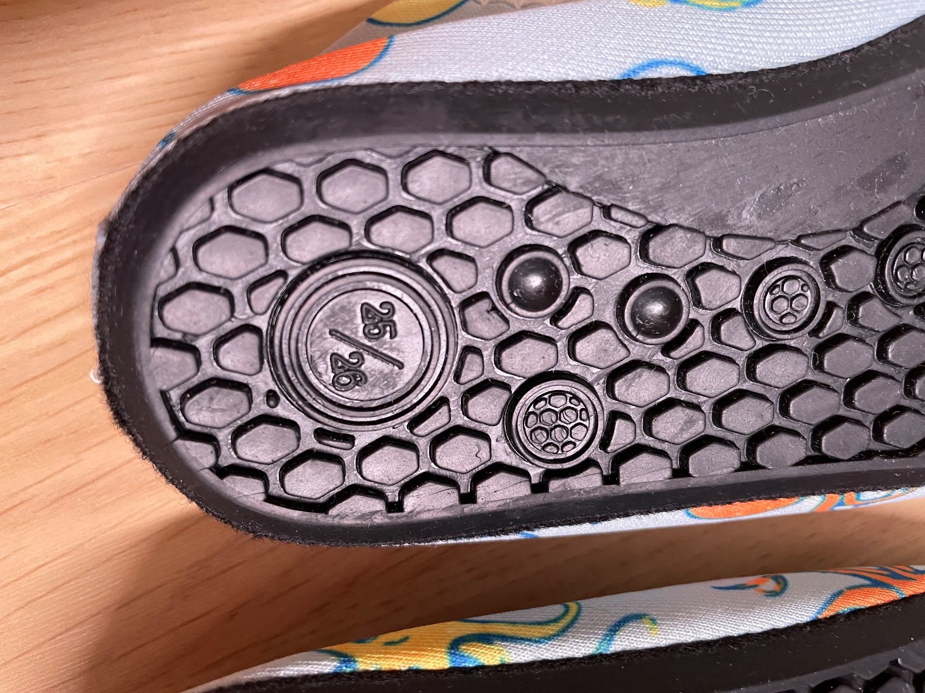 Schuhe für Jungen: Badeschuhe Octopus, Grösse 25/26,  neu – Neu (gemäss Beschreibung) aus Himmelried von kern.marko 2