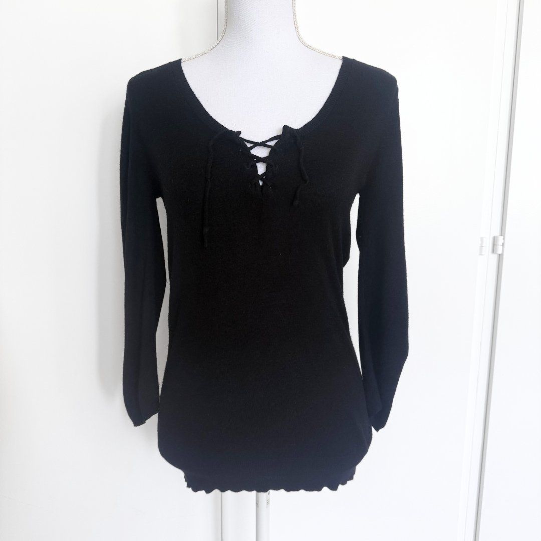 Nafnaf Top: NAF NAF Top Pull Noir Manches 3/4 - Taille XS – Usato da Vevey venduto da secondlifevevey
