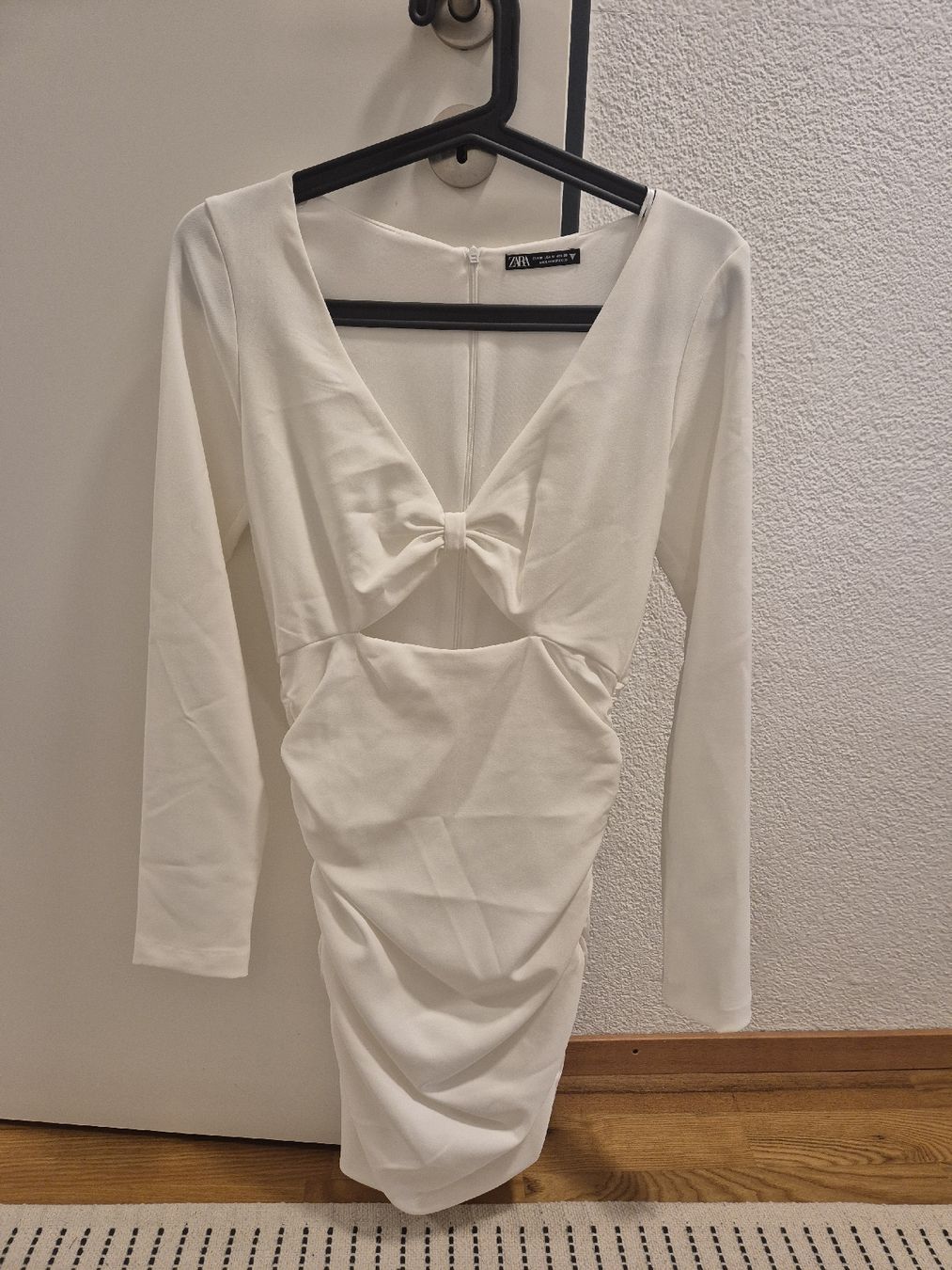Zara Vestiti: Zara Kleid, weiss, Gr. M – Nuovo e nell'imballaggio originale da Staad SG venduto da cin_zqd2