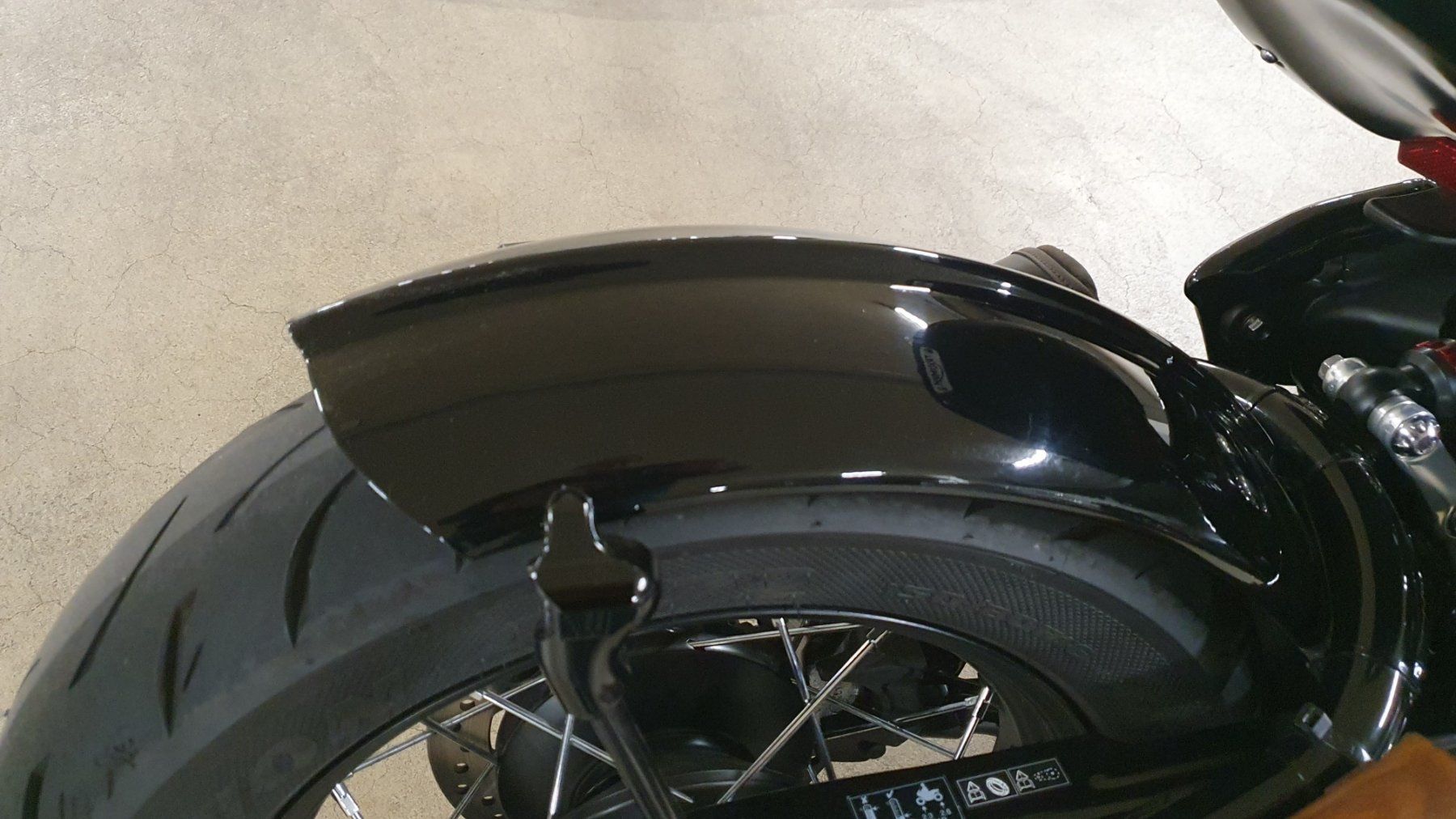 Triumph Strada: Triumph Bonneville Bobber Black – Usato da Nänikon venduto da Helvetia69 6