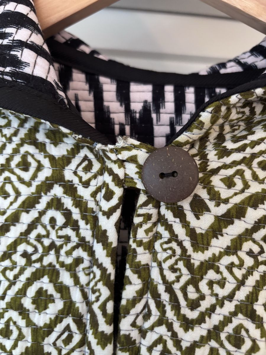 Giacche: Reversible hooded jacket, geometric pattern, size S/M – Usato da Zürich venduto da Grothschild 3