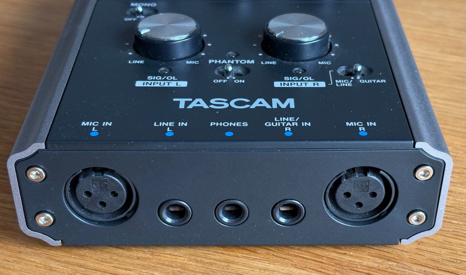 Attrezzatura per studi di registrazione: Tascam US-144mkII USB 2.0 Audio MIDI Interface – Usato da Azmoos venduto da alexsuper 3