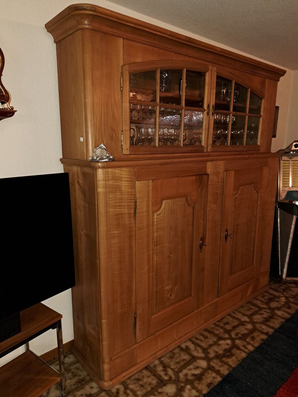 Credenze: Wohnzimmer Buffet massiv – Usato da Gwatt (Thun) venduto da Quickfresh 1
