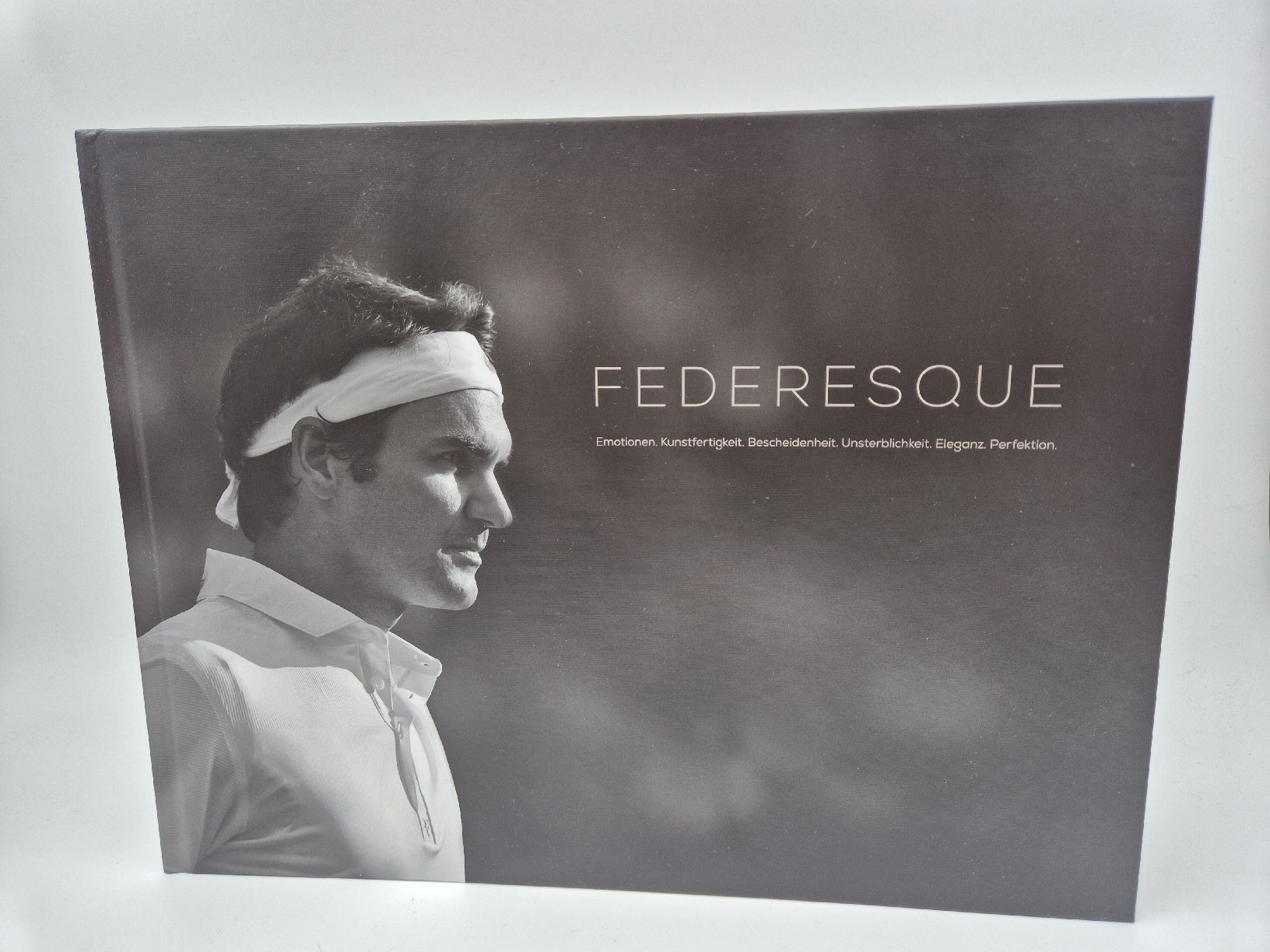Bücher: FEDERESQUE Roger Federer Buch, guter Zustand – Gebraucht aus Ettiswil von beekeper13 2