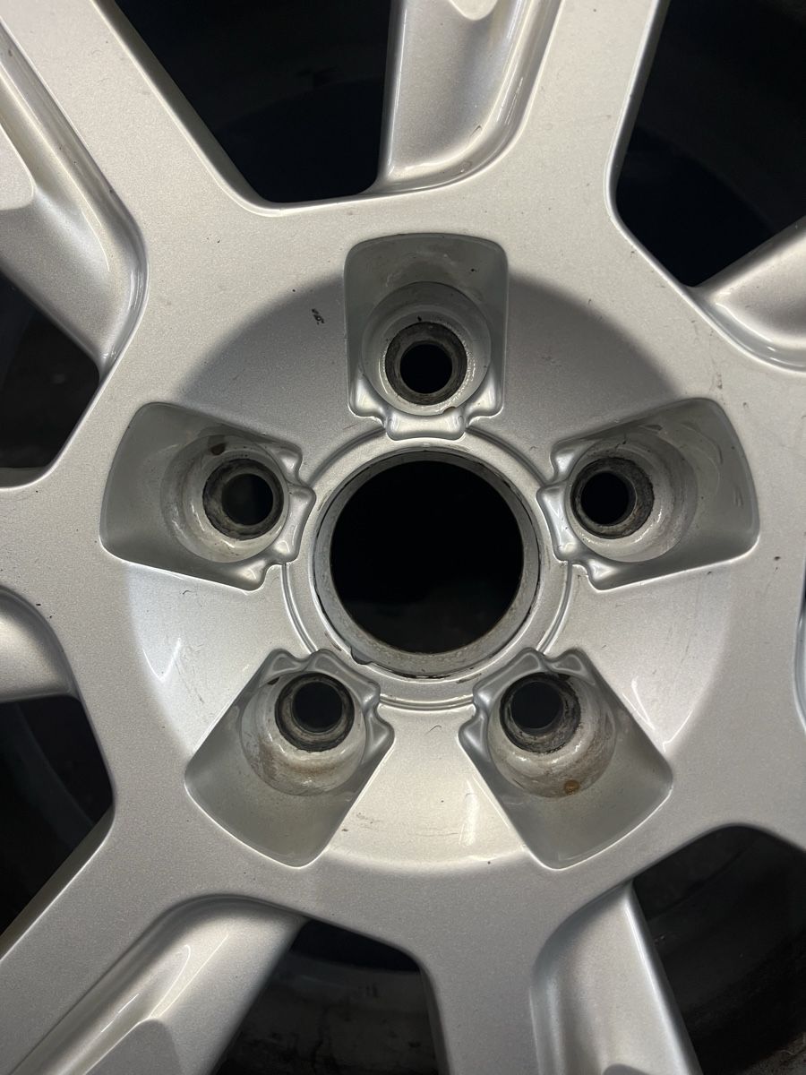 Audi Cerchioni: Alufelgen 225/50 R17 Audi – Usato da Luzern venduto da elijakiki 6