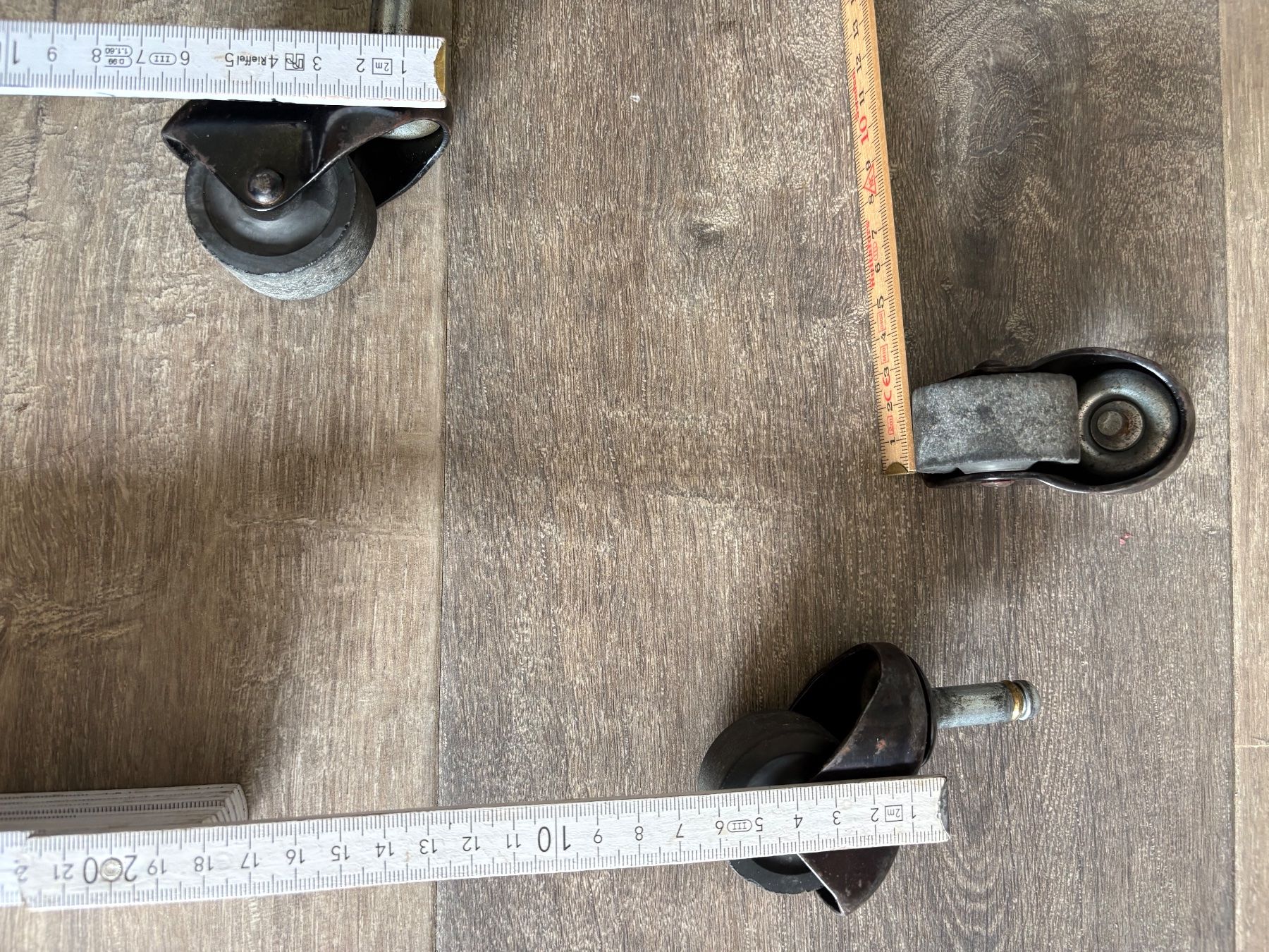 Altro per stoccaggio & trasporto: 5 Industrial, vintage Rollen Stuhlrollen – Usato da Schleinikon venduto da msfwmw2 6