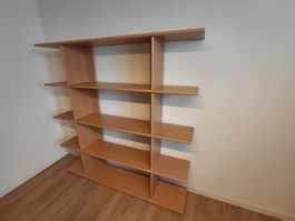 Büchergestell