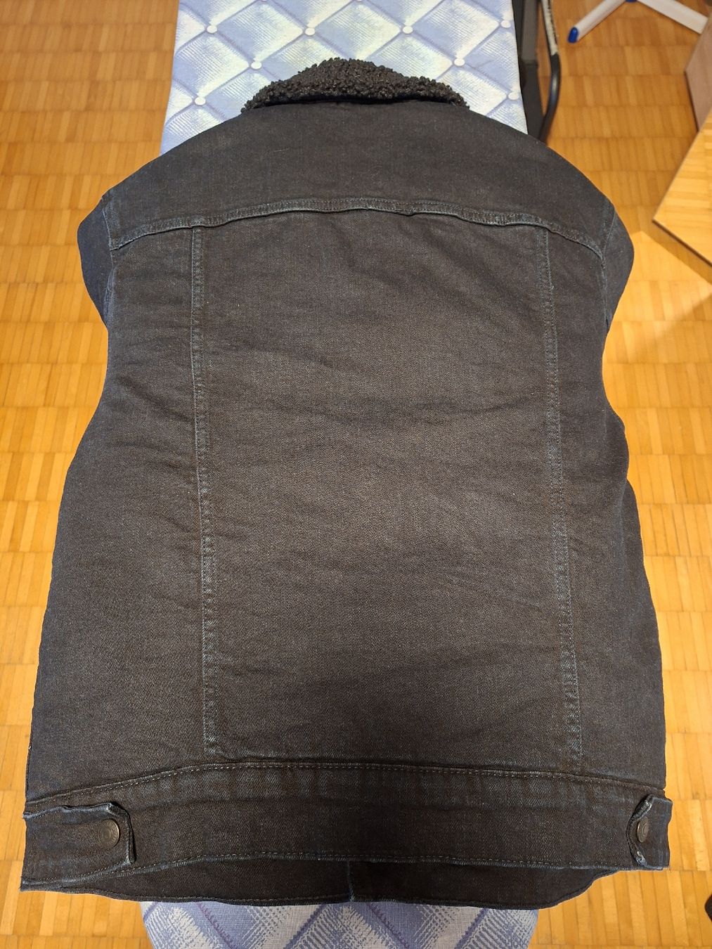 Giacche: Schwarze Jeansjacke – Nuovo (secondo la descrizione) da Rüti ZH venduto da FelipeCH1993 4