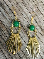 Messing Ohrhänger mit grüner Glasperle - boho- gipsy- ethnic