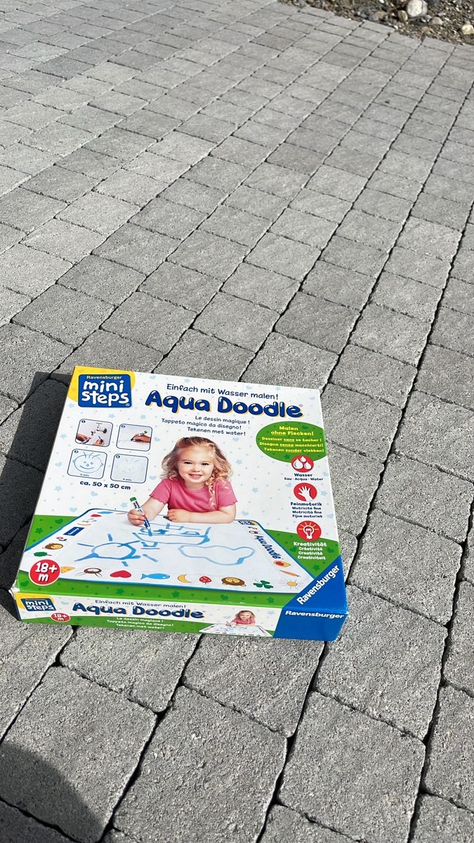 Ravensburger Giochi: Ravensburger Aqua Doodle Malmatte für Kinder – Usato da Berneck venduto da Bonie6
