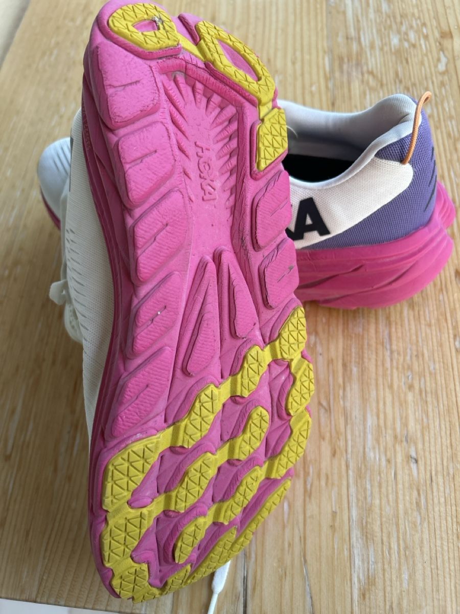 Hoka One One Scarpe da donna: Hoka One One Laufschuhe Grösse 40 2/3 – Usato da Nänikon venduto da Amerika73 2