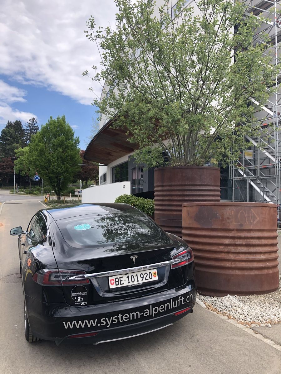 Tesla Autos: Tesla Model S 70,  schwarz,  Motor defekt,  Akku top! – Defekt aus Leuzigen von mac_s5sn 3