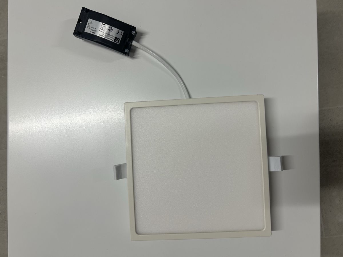 Lampadari & plafoniere: LED-Deckenleucht 12W IP20 – Usato da Nussbaumen AG venduto da Marco834