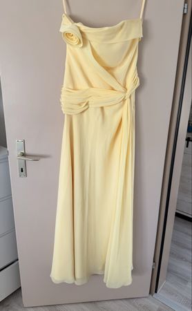 Sommerliches, elegantes, gelbes Abendkleid