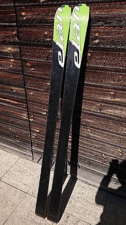 Sci: Ski Élan série M 184cm – Usato da La Ferrière venduto da gostelimoine 1