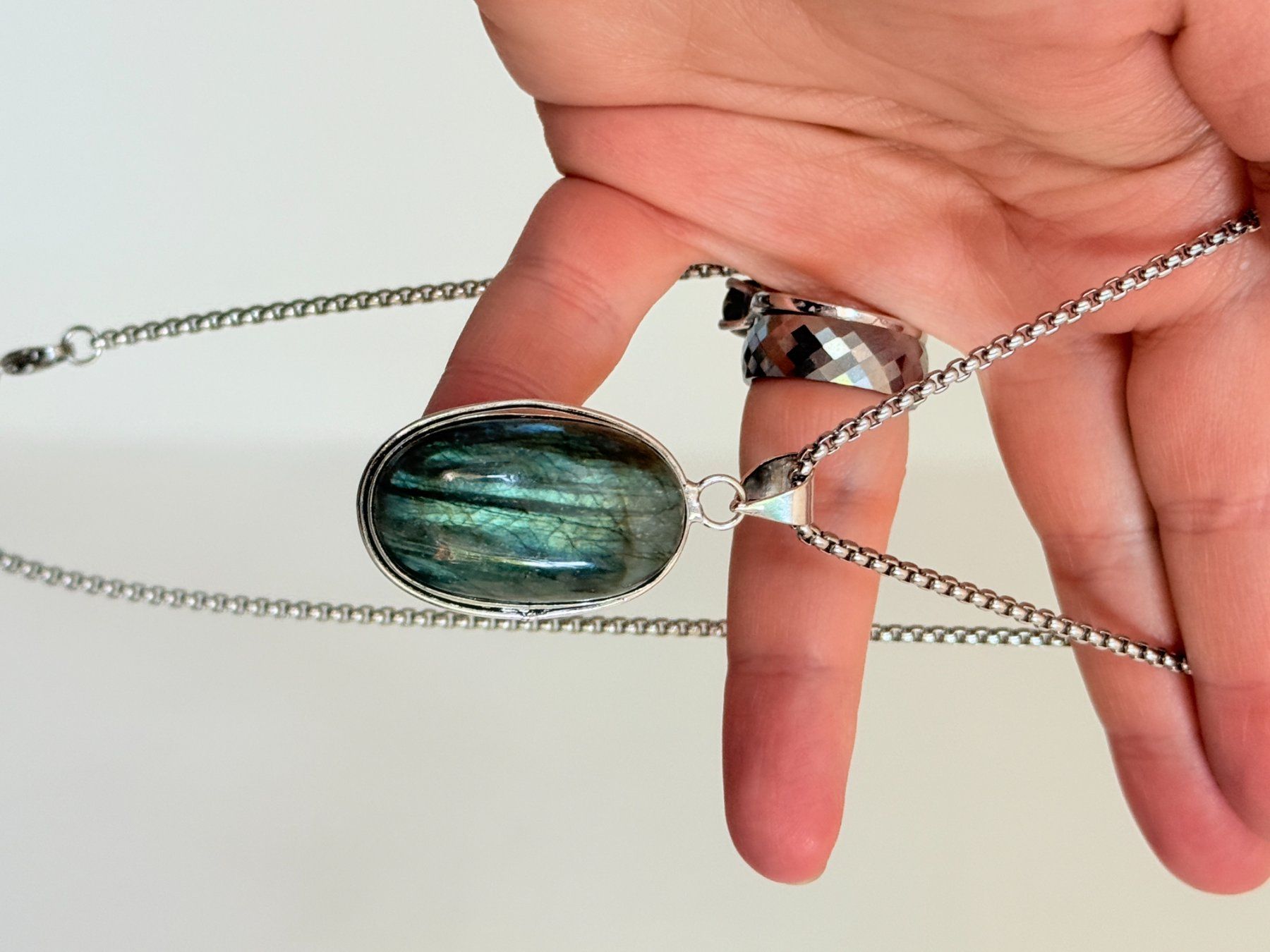Ketten: Collier avec Labradorite – Neu und originalverpackt aus Genève von AWWA 7