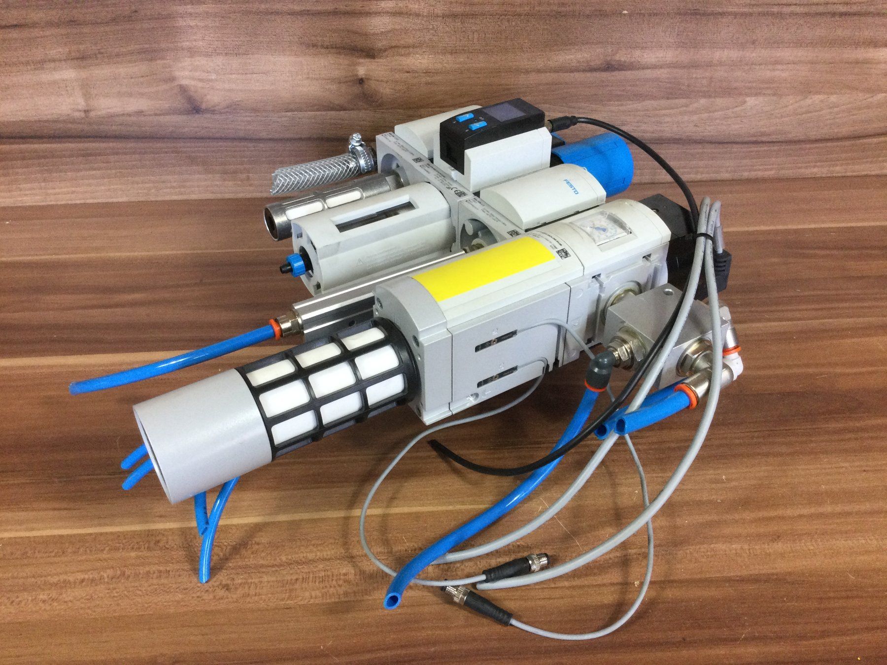 Festo Altro per industria metallurgica: Grosse gebrauchte Festo Wartungseinheit-Kombination – Usato da Wangen SZ venduto da kuriosum12 2