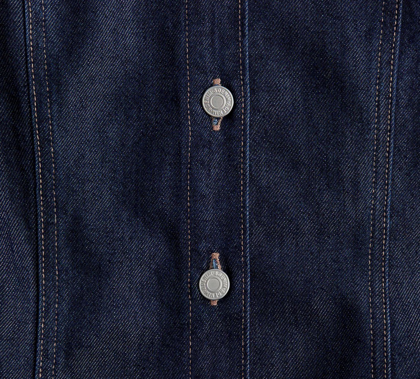 H&M Camicette: Dunkelblaue Jeansbluse, neuwertig, Grösse L – Usato da Visp venduto da fra_tq5d 3