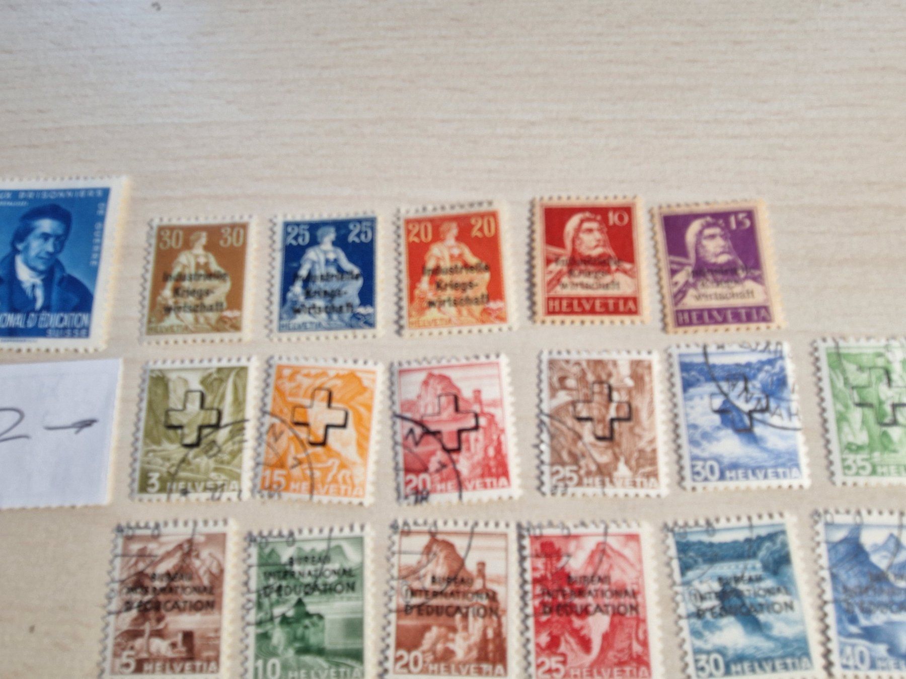 Alle Briefmarken: Ansammlung Dienstmarken ab 1.- – Gebraucht aus Burgdorf von Glossy01 2
