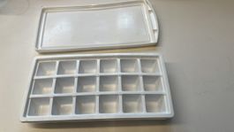 Eiswürfelform aus Kunststoff - Ideal für den Sommer!