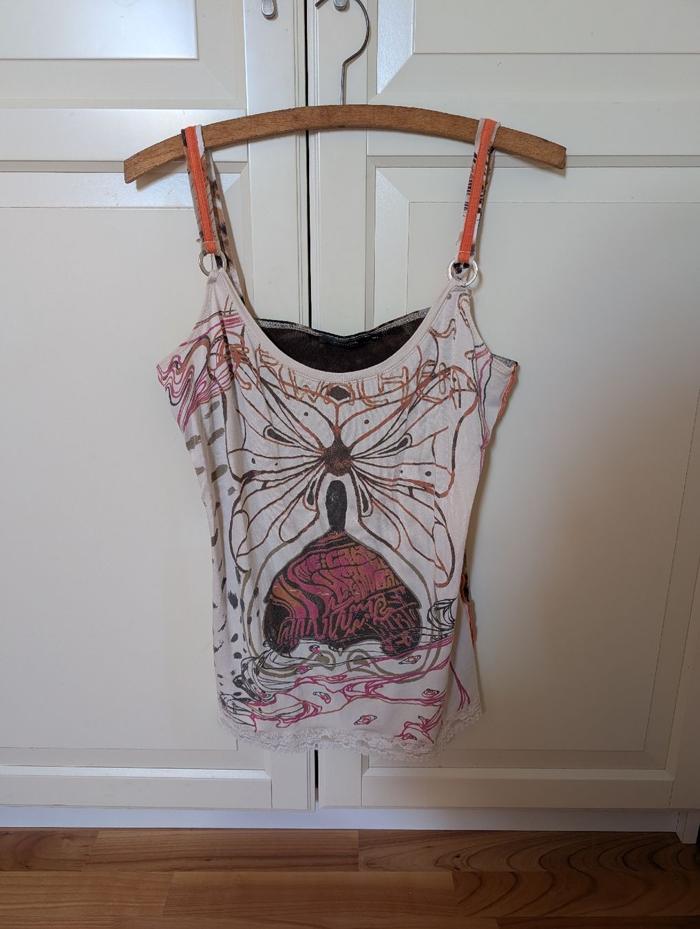 Tops: Top bedruckt Y2K-Style – Gebraucht aus Bärschwil von sch_p7g7