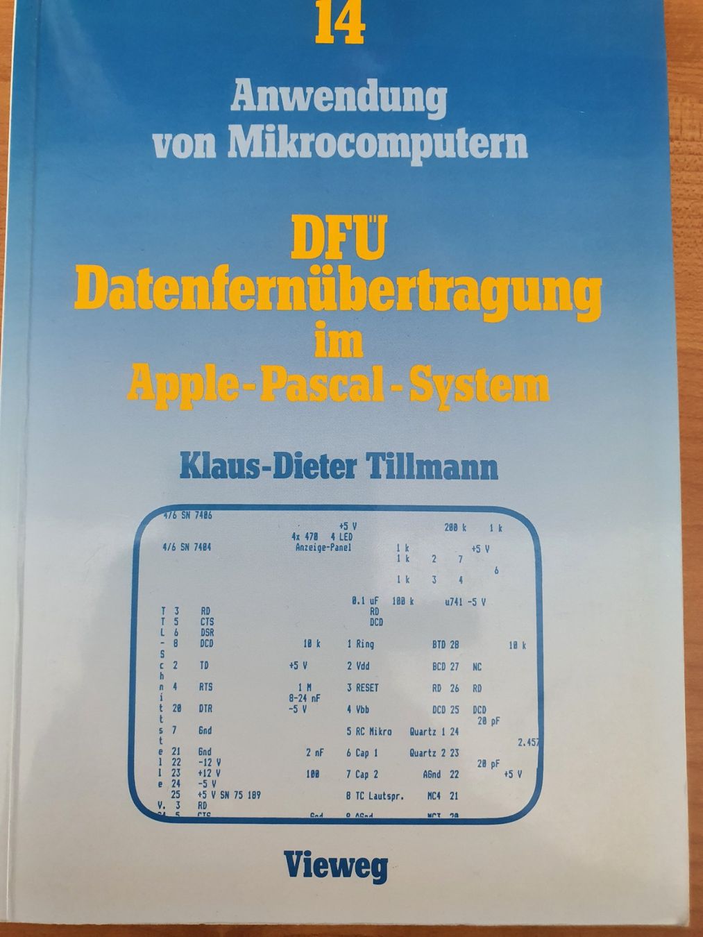 Libri: Datenfernübertragung im Apple-Pascal-System gebraucht – Usato da St-Sulpice VD venduto da Mniceguy