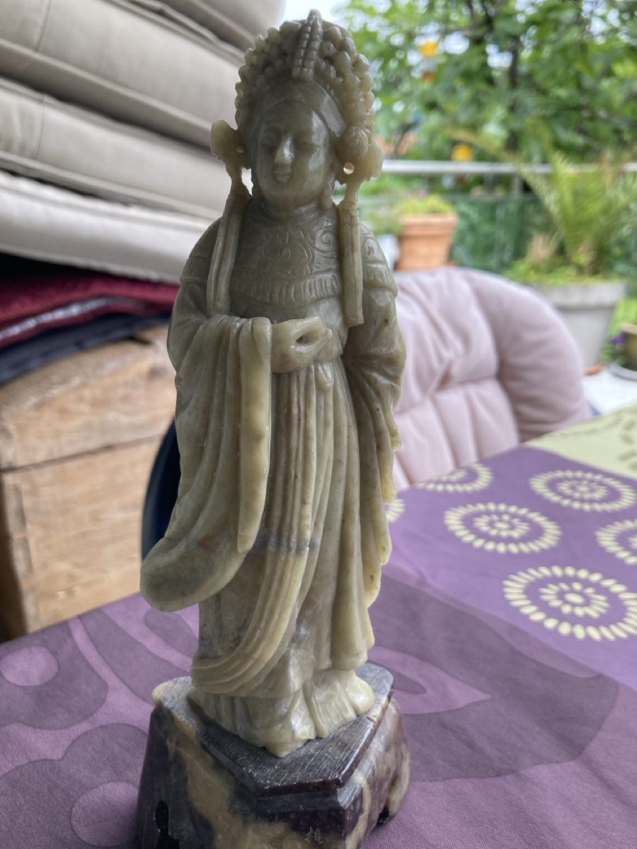 Sculture & Statue: Statue en pierre naturelle Asie – Usato da Bursinel venduto da SeveralLives