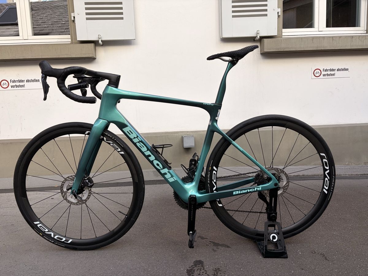 Bianchi Biciclette: Bianchi Infinito pro 2026 – Nuovo (secondo la descrizione) da Bern venduto da Hard2r3membA 1