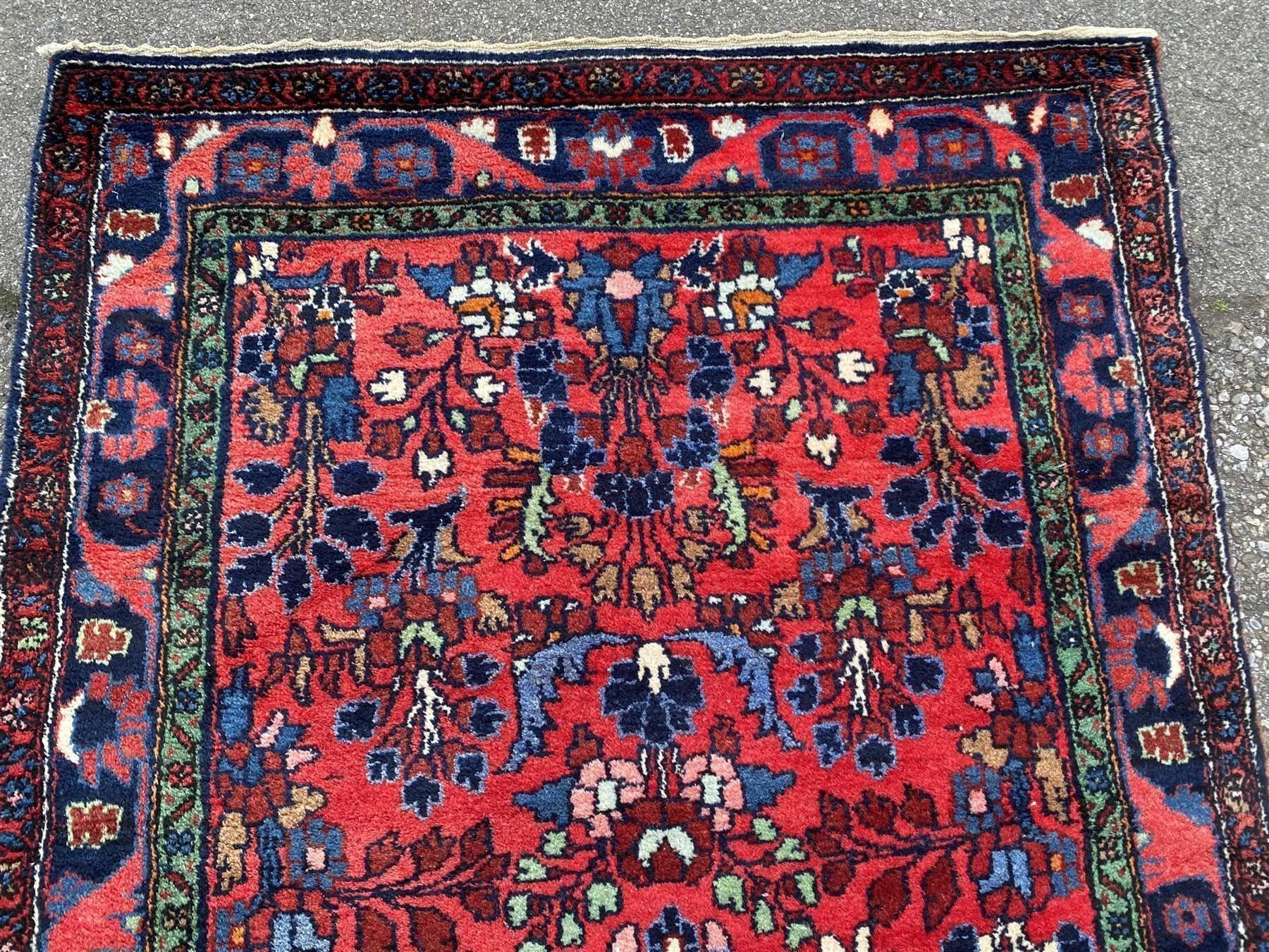 Teppiche: Bewundernswerter Lilian Läufer 390x107cm – Gebraucht aus Steinhausen von Super05 2